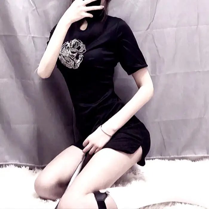 所以我化妆